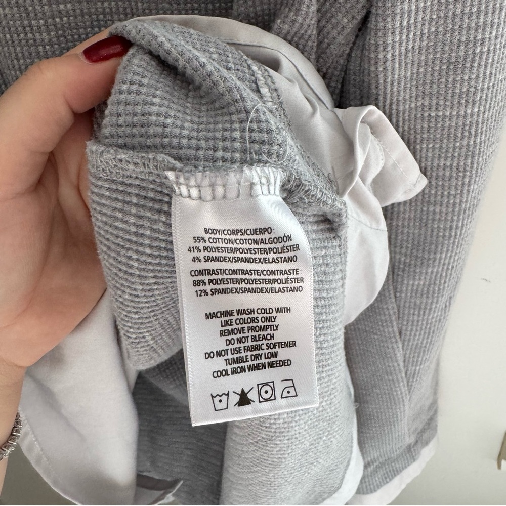 MARC NEW YORK | Textured Long Sleeve Sweater with Layered Hem Size Small - Picture 6 of 6